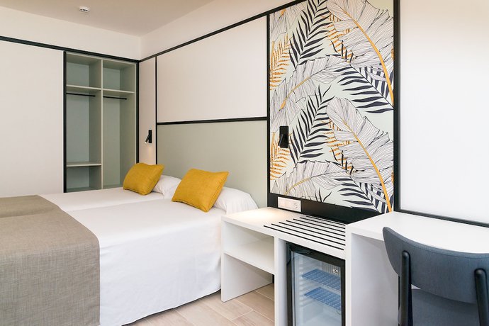 Imagen de la habitación del Hotel Medplaya Hotel Calypso. Foto 12