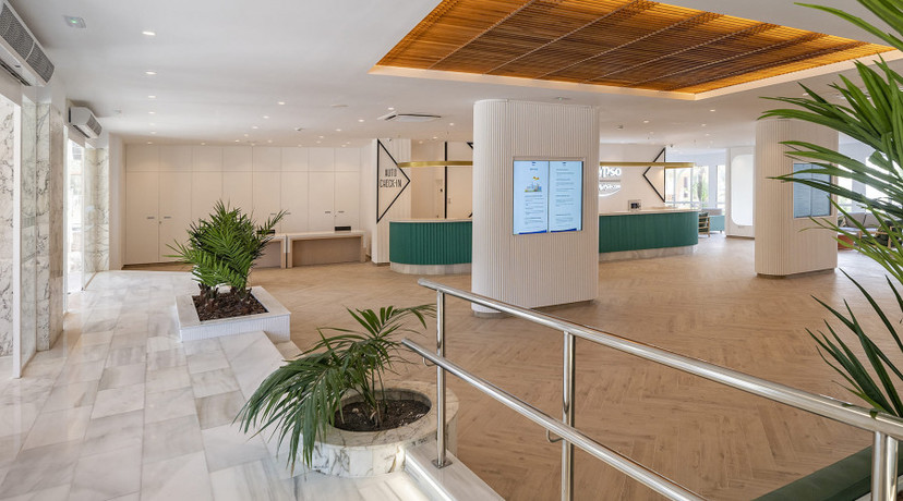 Imagen de los interiores del Hotel Medplaya Hotel Calypso. Foto 18