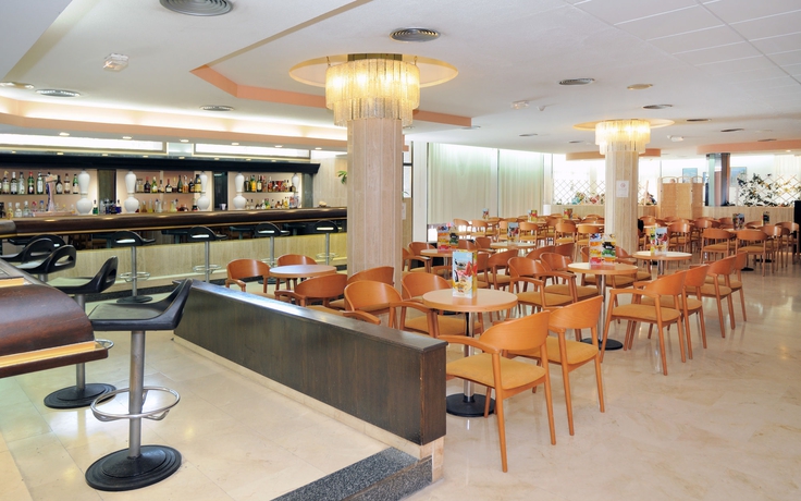 Imagen del bar/restaurante del Hotel Medplaya Hotel Monterrey. Foto 3