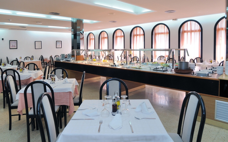 Imagen del bar/restaurante del Hotel Medplaya Hotel Monterrey. Foto 4