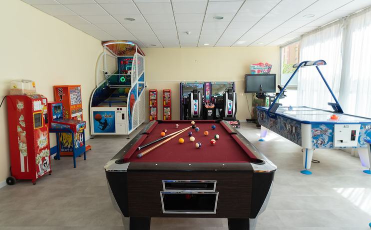 Imagen de los interiores del Hotel Medplaya Hotel Regente. Foto 16