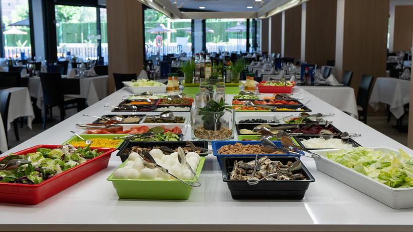 Imagen del bar/restaurante del Hotel Medplaya Hotel Rio Park. Foto 2