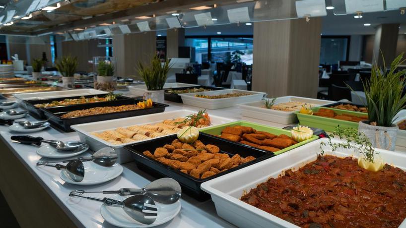 Imagen del bar/restaurante del Hotel Medplaya Hotel Rio Park. Foto 3