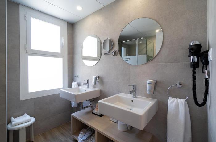 Imagen de la habitación del Hotel Medplaya Hotel Rio Park. Foto 22