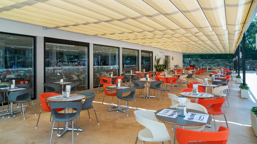 Imagen del bar/restaurante del Hotel Medplaya Hotel Rio Park. Foto 7