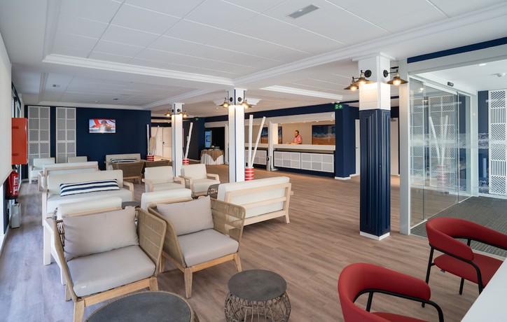 Imagen de los interiores del Hotel Medplaya Hotel Riudor. Foto 18