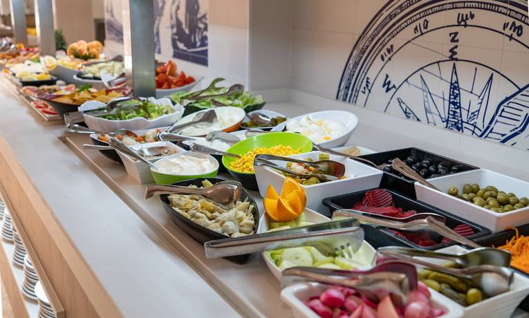 Imagen del bar/restaurante del Hotel Medplaya Hotel Riudor. Foto 5