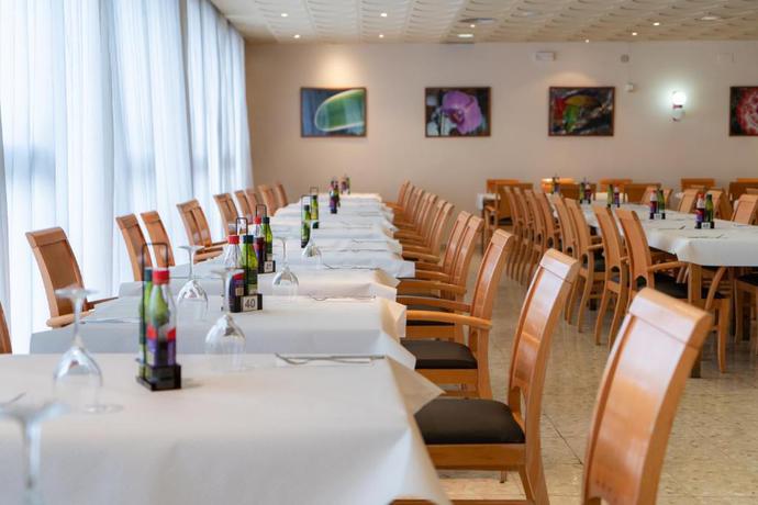 Imagen general del Hotel Medplaya Hotel Santa Monica. Foto 7