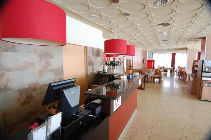 Imagen general del Hotel Medplaya Hotel Santa Monica. Foto 8