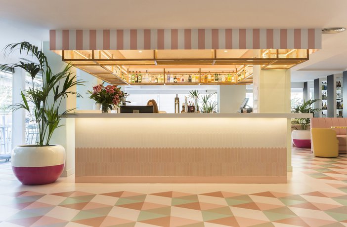 Imagen de los interiores del Hotel Medplaya The Agir Springs. Foto 20