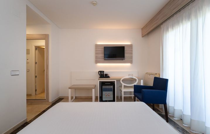 Imagen de la habitación del Hotel Medplaya The Agir Springs. Foto 16