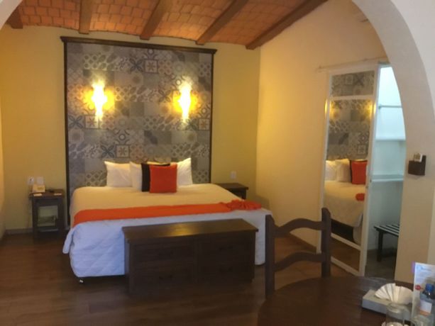 Imagen de la habitación del Hotel Medrano. Foto 11