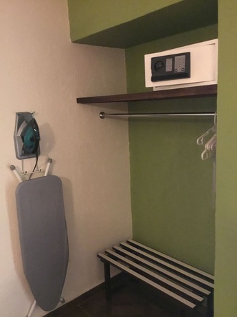 Imagen de la habitación del Hotel Medrano. Foto 14