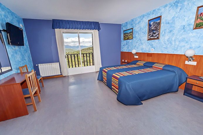 Imagen de la habitación del Hotel Medulio. Foto 13