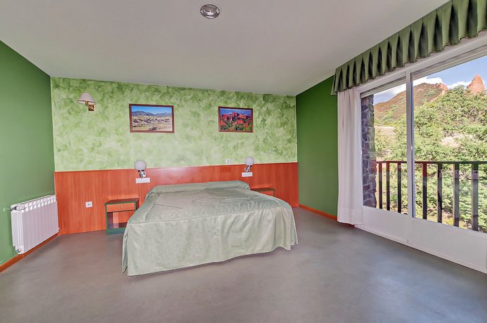 Imagen de la habitación del Hotel Medulio. Foto 14