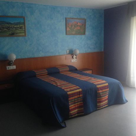 Imagen de la habitación del Hotel Medulio. Foto 17