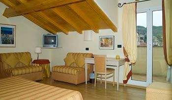 Imagen de la habitación del Hotel Medusa, FINALE LIGURE. Foto 15