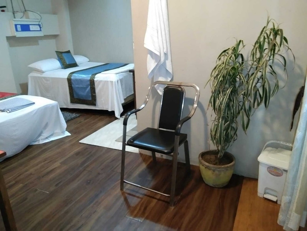 Imagen de la habitación del Hotel Medwin Kashi Dham. Foto 4