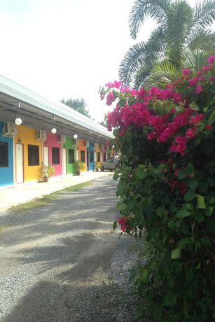 Imagen de los exteriores del Hotel Mee Rak Vintage. Foto 11