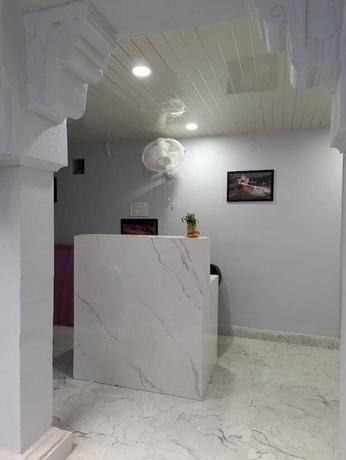 Imagen de los interiores del Hotel Meenakshi Guest House. Foto 16