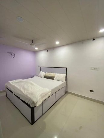 Imagen de la habitación del Hotel Meenakshi Guest House. Foto 10
