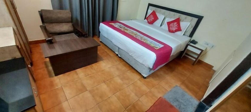 Imagen de la habitación del Hotel Meenakshi Palace. Foto 6
