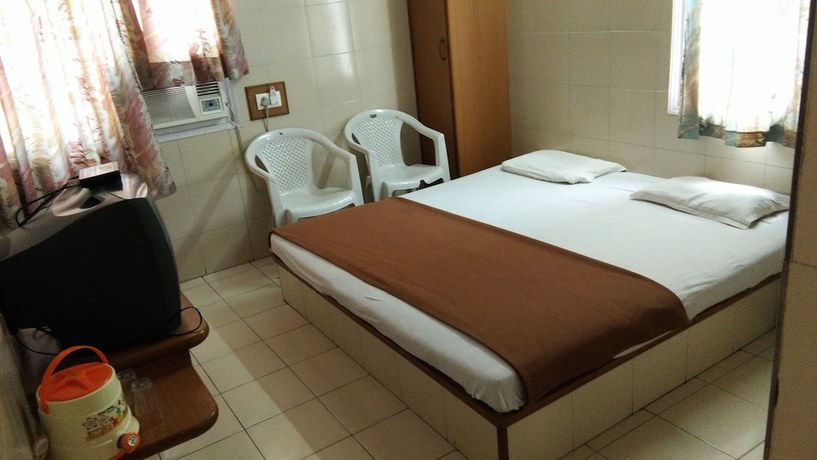 Imagen de la habitación del Hotel Meera, Devbhumi Dwarka. Foto 6