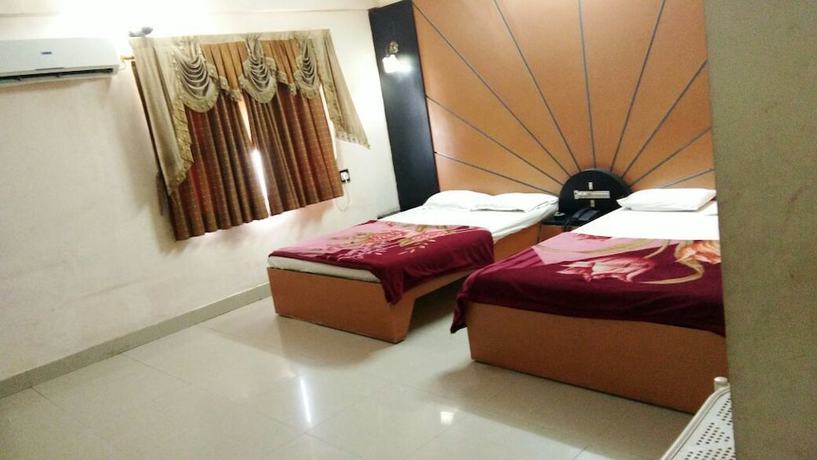 Imagen de la habitación del Hotel Meera, Devbhumi Dwarka. Foto 8
