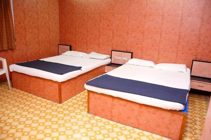 Imagen de la habitación del Hotel Meera, Devbhumi Dwarka. Foto 11