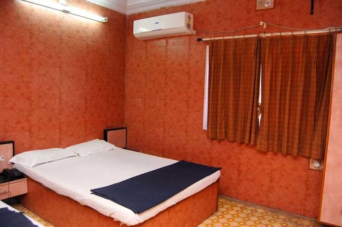 Imagen de la habitación del Hotel Meera, Devbhumi Dwarka. Foto 12