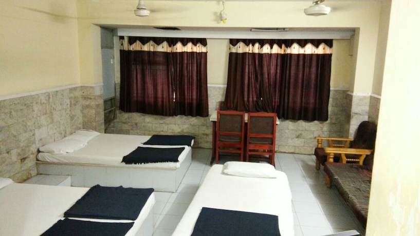 Imagen de la habitación del Hotel Meera, Devbhumi Dwarka. Foto 15