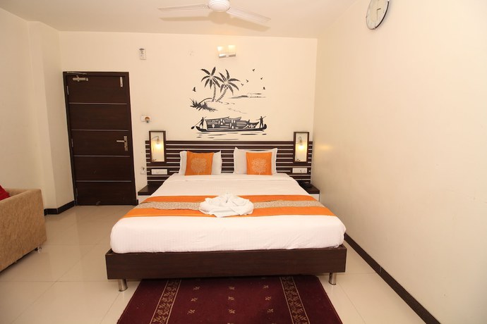 Imagen de la habitación del Hotel Meera, Raipur. Foto 8