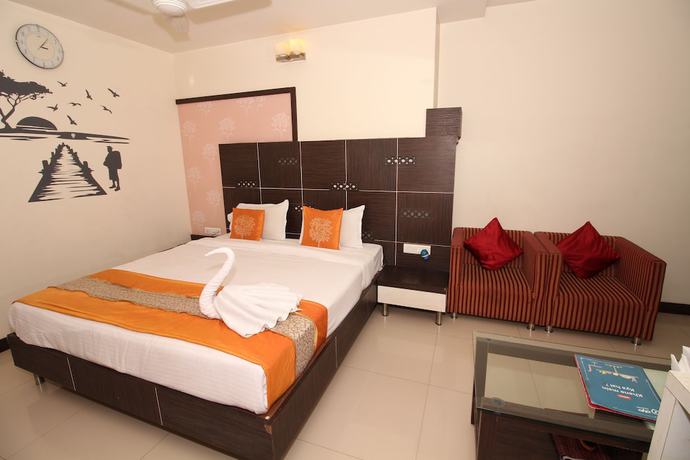 Imagen de la habitación del Hotel Meera, Raipur. Foto 14