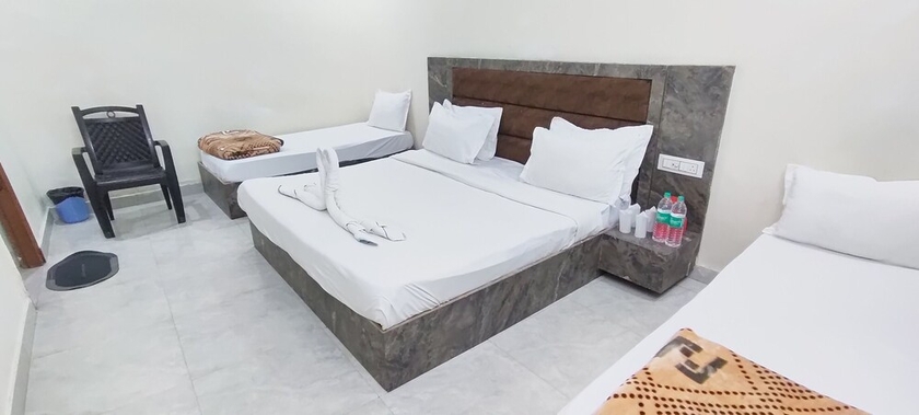 Imagen de la habitación del Hotel Meera residency vrindavan. Foto 2