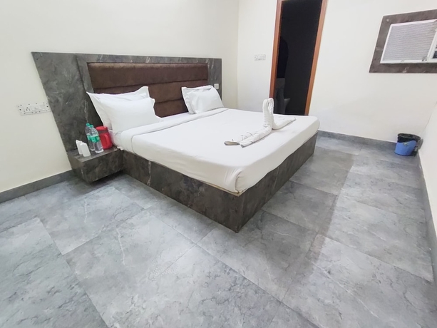 Imagen de la habitación del Hotel Meera residency vrindavan. Foto 4