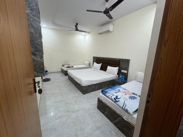Imagen de la habitación del Hotel Meera residency vrindavan. Foto 9