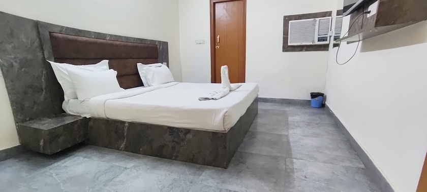 Imagen de la habitación del Hotel Meera residency vrindavan. Foto 12