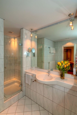 Imagen de la habitación del Hotel Meerane. Foto 15