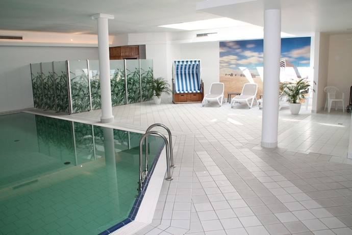 Imagen de la piscina del Hotel Meerzeit Binz. Foto 18