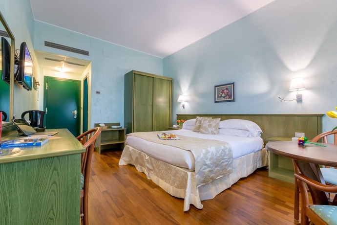 Imagen de la habitación del Hotel Meeting Santacroce. Foto 9