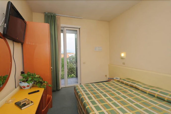 Imagen de la habitación del Hotel Meeting, Stresa. Foto 11