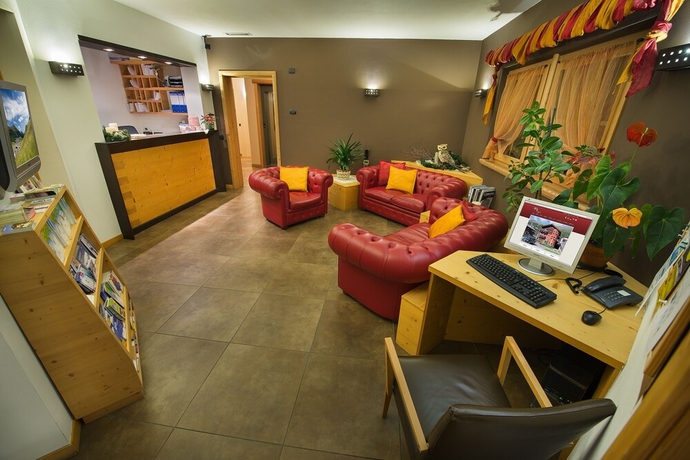Imagen de los interiores del Hotel Meeting, Teola. Foto 18