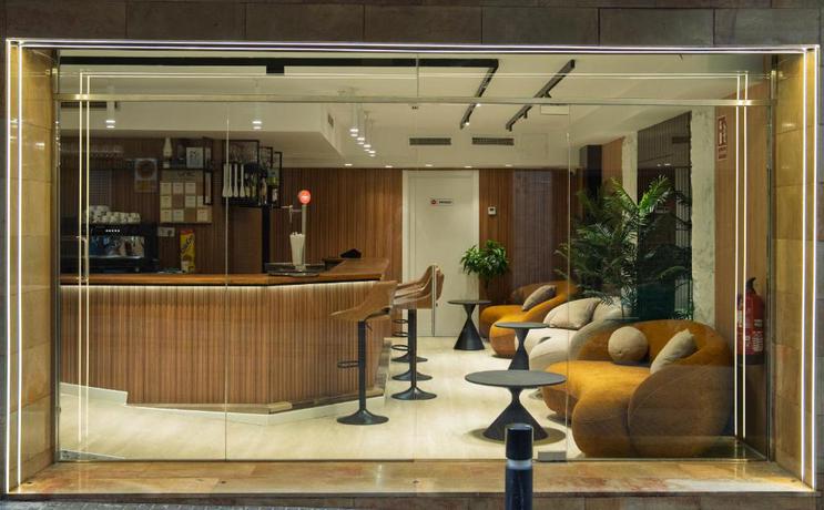 Imagen de los interiores del Hotel Mefolinkel Suits. Foto 4