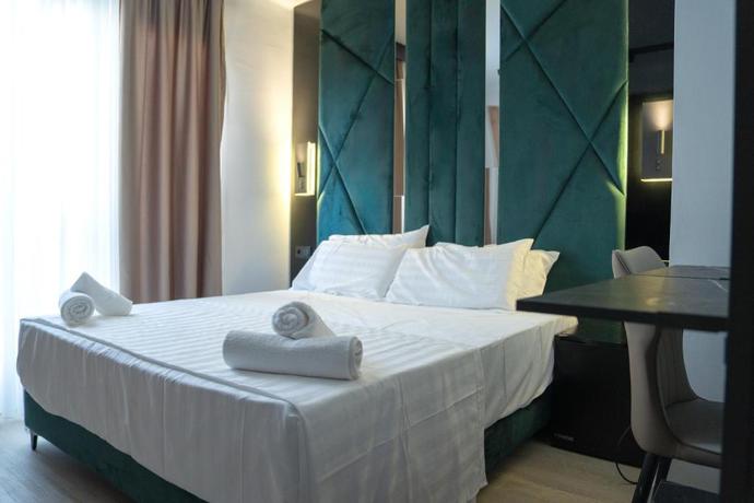 Imagen de la habitación del Hotel Mefolinkel Suits. Foto 2