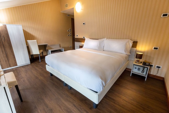 Imagen de la habitación del Hotel Mefuta. Foto 3