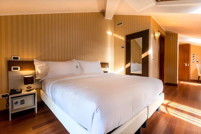 Imagen de la habitación del Hotel Mefuta. Foto 7
