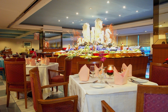 Imagen del bar/restaurante del Hotel Mega. Foto 3