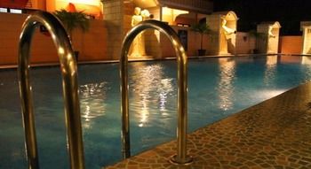 Imagen de los interiores del Hotel Mega Lestari. Foto 8