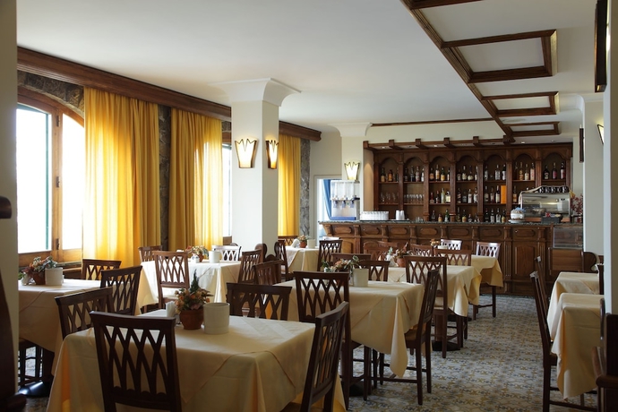 Imagen del bar/restaurante del Hotel Mega Mare. Foto 3