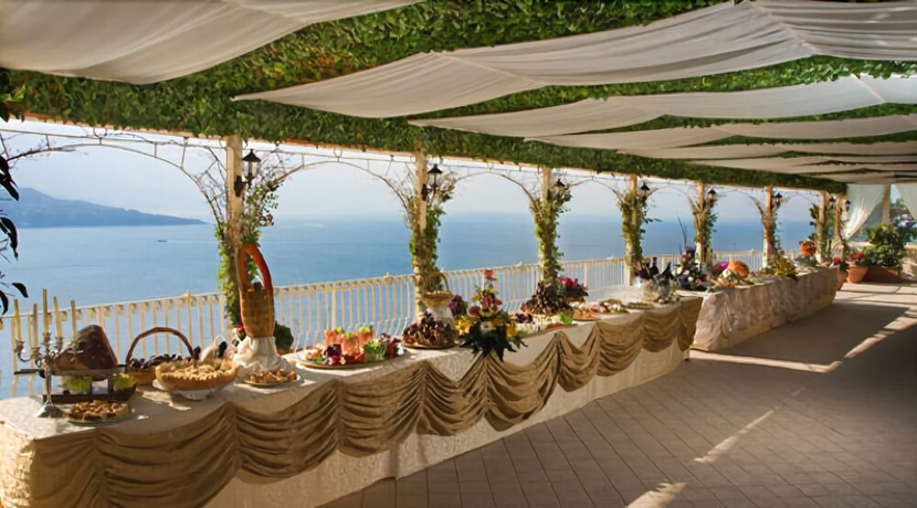 Imagen del bar/restaurante del Hotel Mega Mare. Foto 8